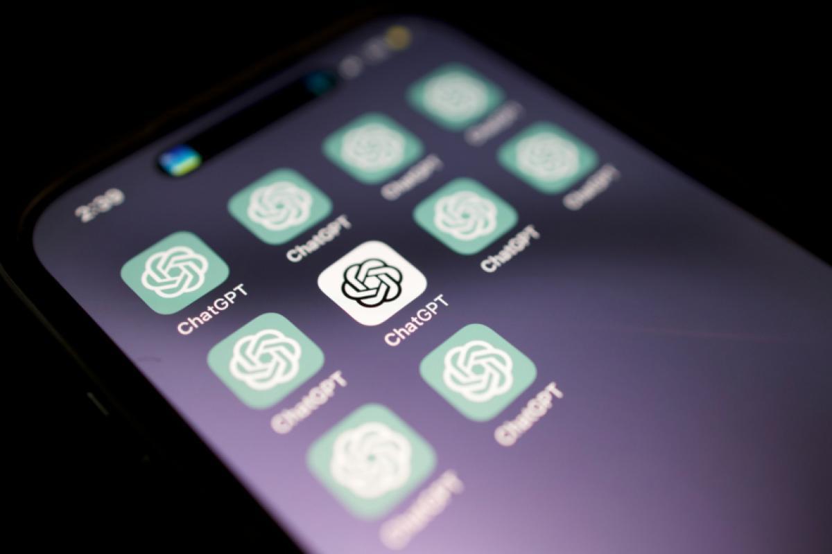 Menina dá à luz sozinha com ChatGPT e tenta se livrar de bebê