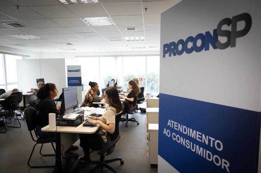 Acordos de renegociação pelo Procon-SP crescem em 42% em um ano