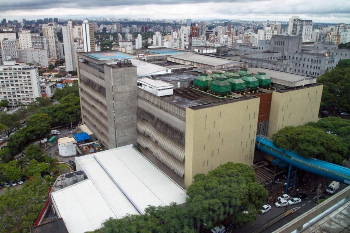 Após ação da PM na USP, alunos de Medicina paralisam