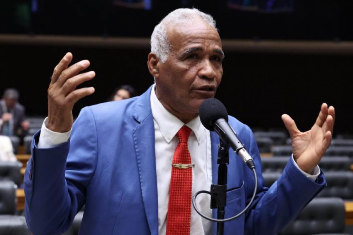 Câmara aprova projeto que permite a pais internarem adolescentes