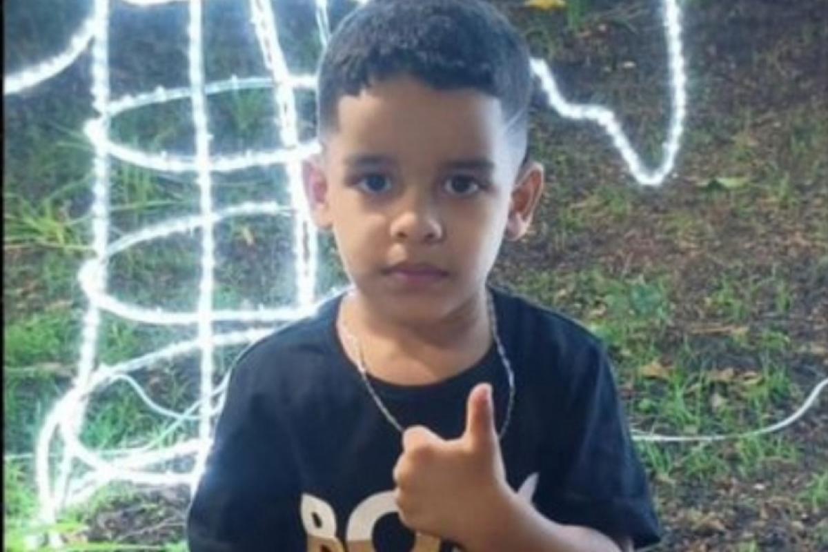 Criança de apenas 4 anos morre afogada em piscina