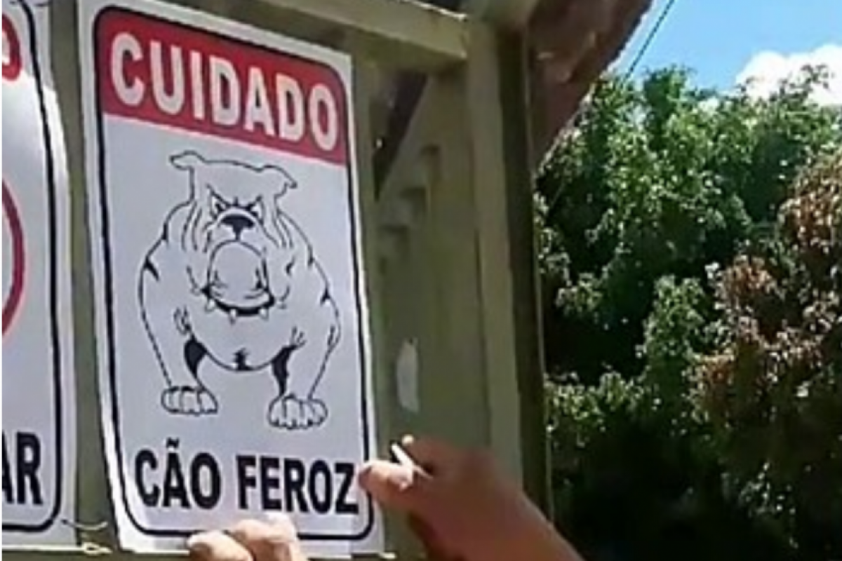 Entregadora perde parte do lábio em ataque de cachorro
