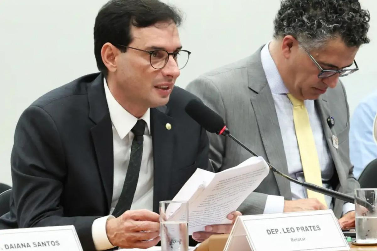 Fim da 6x1: relator propõe que um dia de folga seja no domingo
