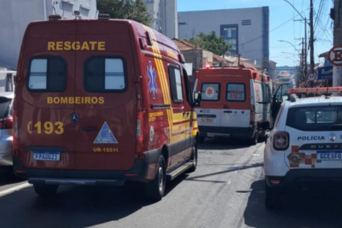 Idoso de 87 anos é atingido por moto e socorrido em estado grave