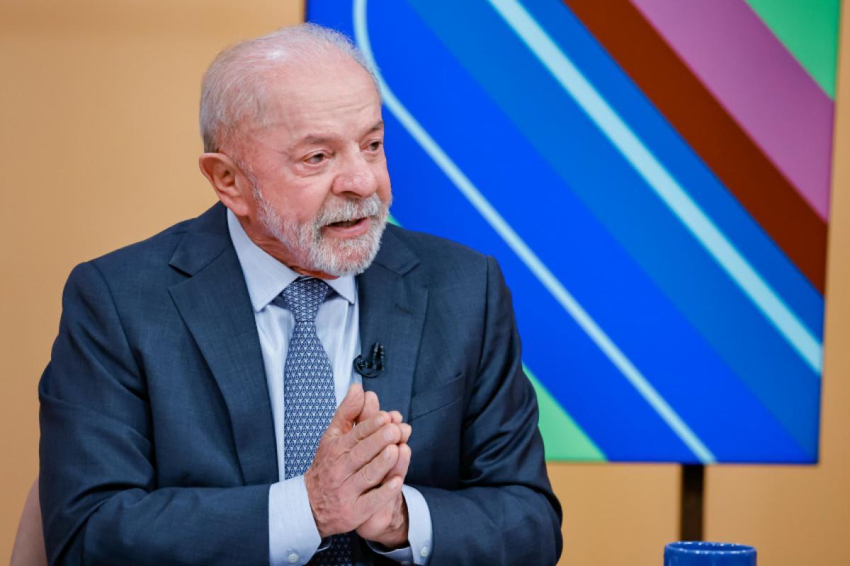 Lula abre vantagem sobre Flávio após Dark Horse, aponta Datafolha
