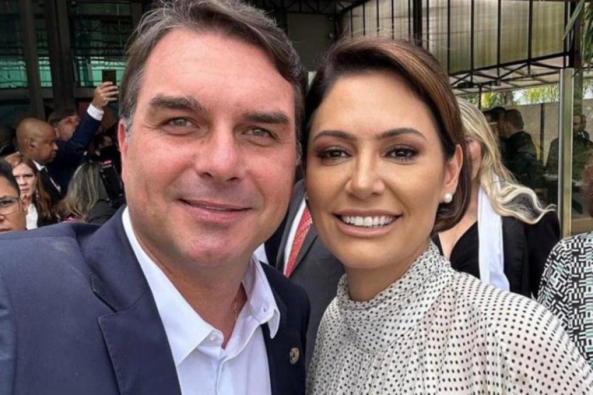 Master reaviva racha entre grupos de Flávio Bolsonaro e Michelle
