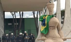 Moraes recusa revisar pena de Débora do Batom, condenada pelo 8/1
