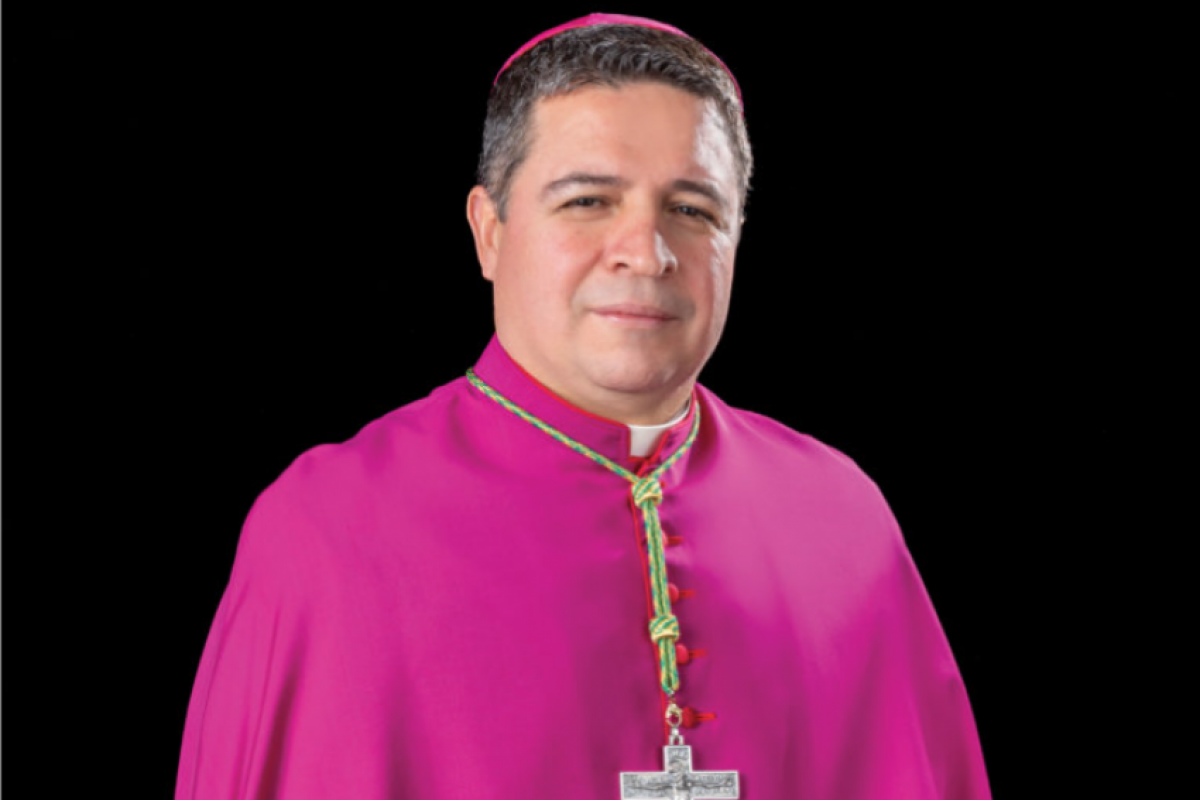 Papa nomeia ex-imigrante ilegal como bispo nos EUA