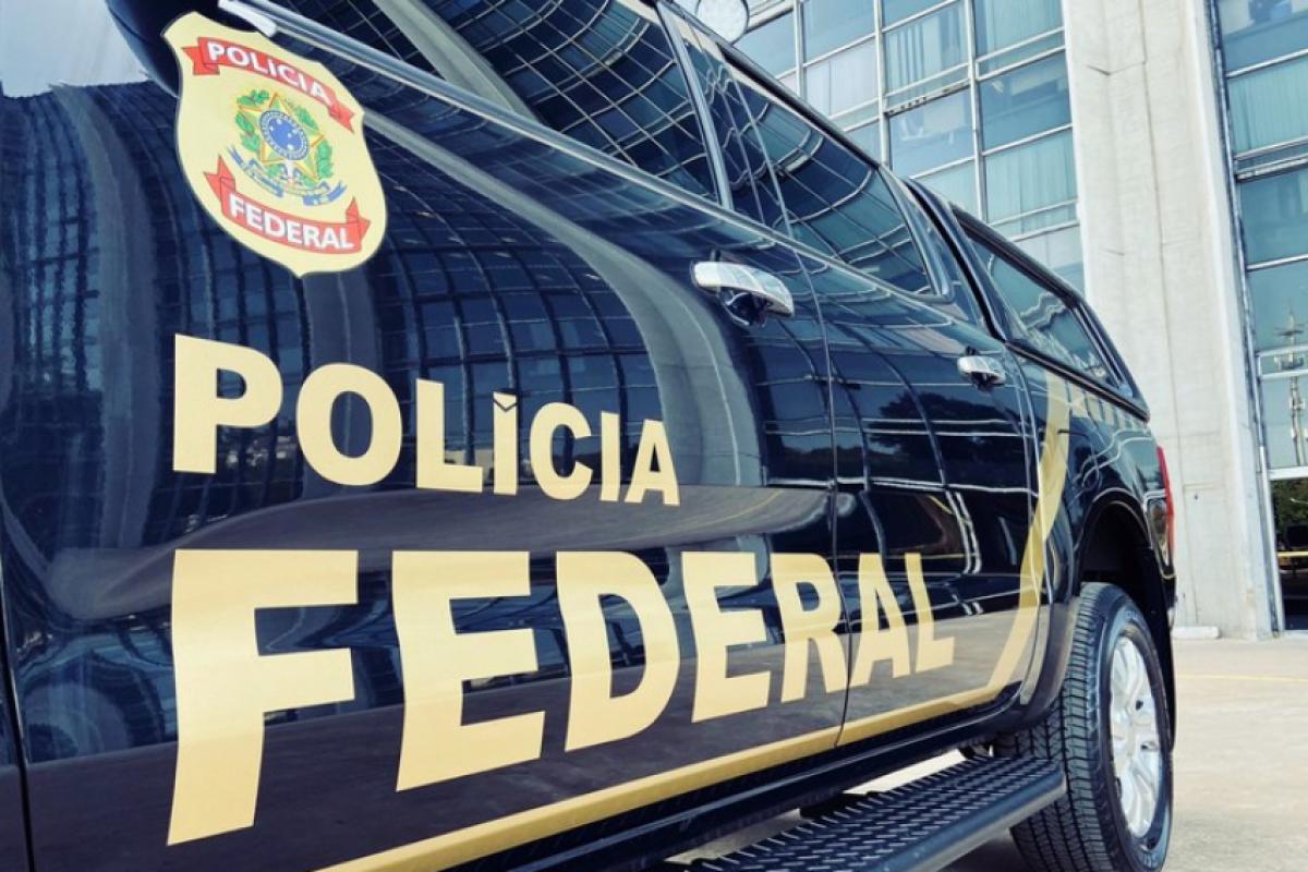 Polícia Federal resgata bebê que seria levado à Espanha