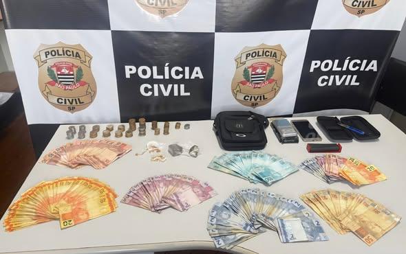 Polícias Civil e Militar realizam operação conjunta contra o tráfico de drogas no Jardim Aclimação e Pirajuí C