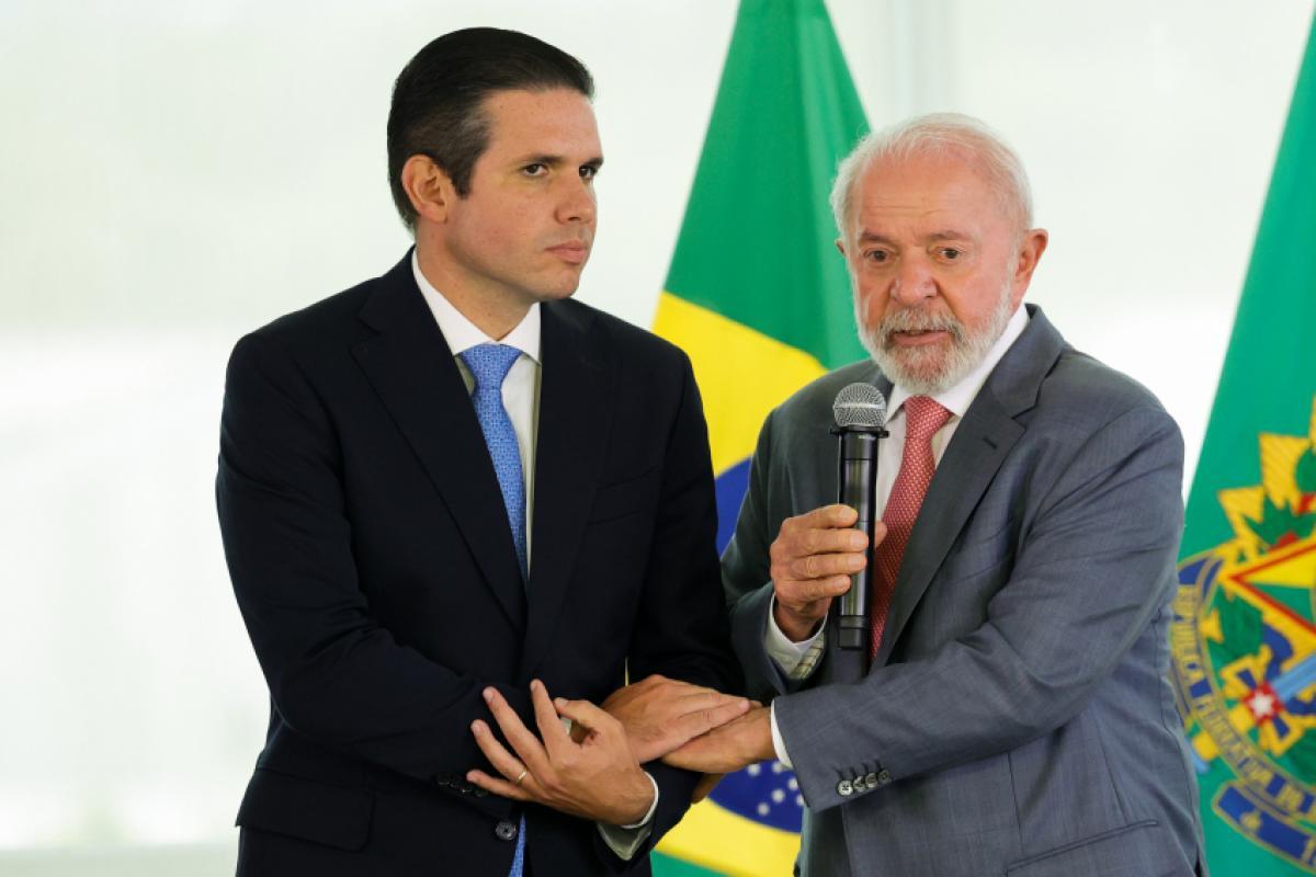 Relação Lula x Congresso é de confronto, acreditam brasileiros
