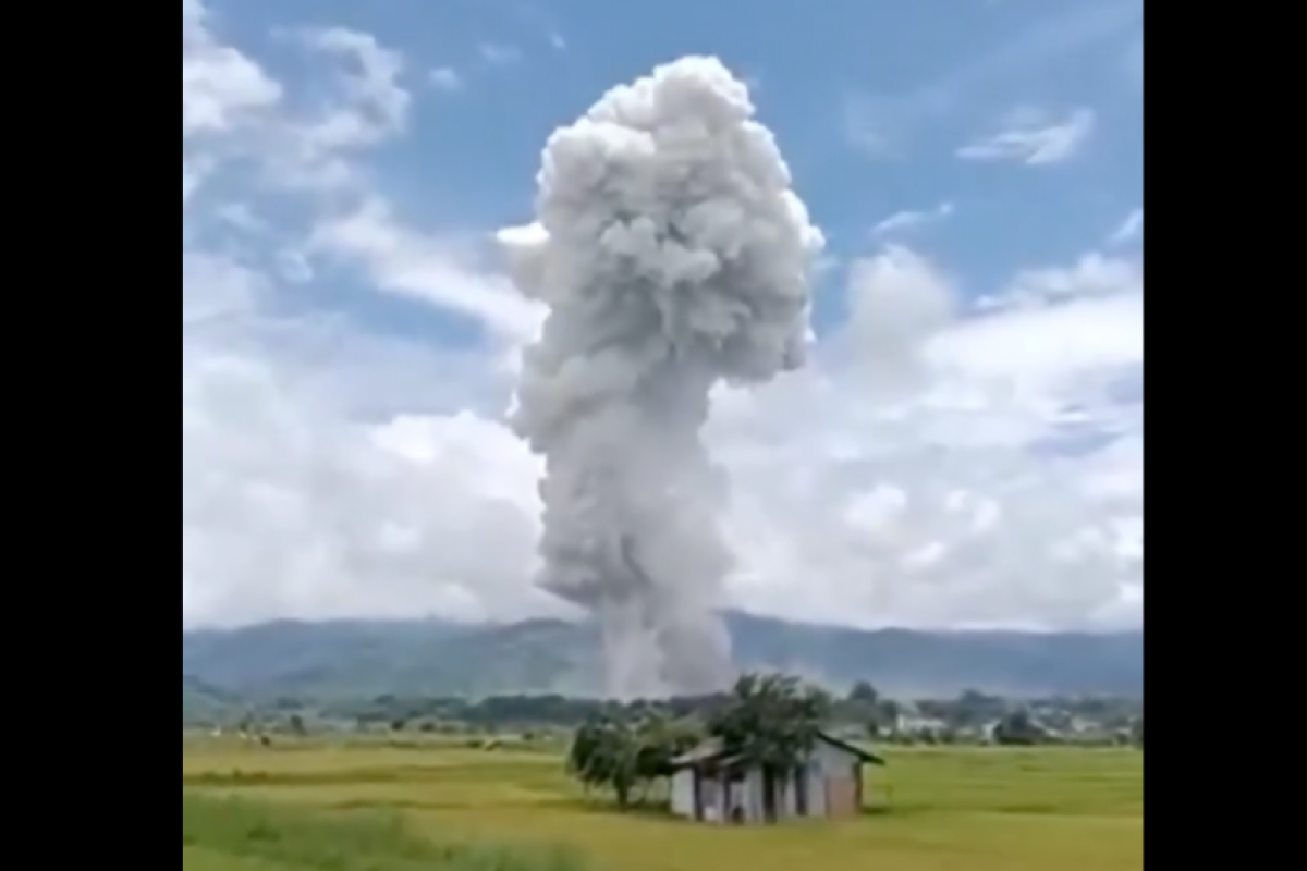 55 morrem em explosão de depósito com itens de mineração; VÍDEO