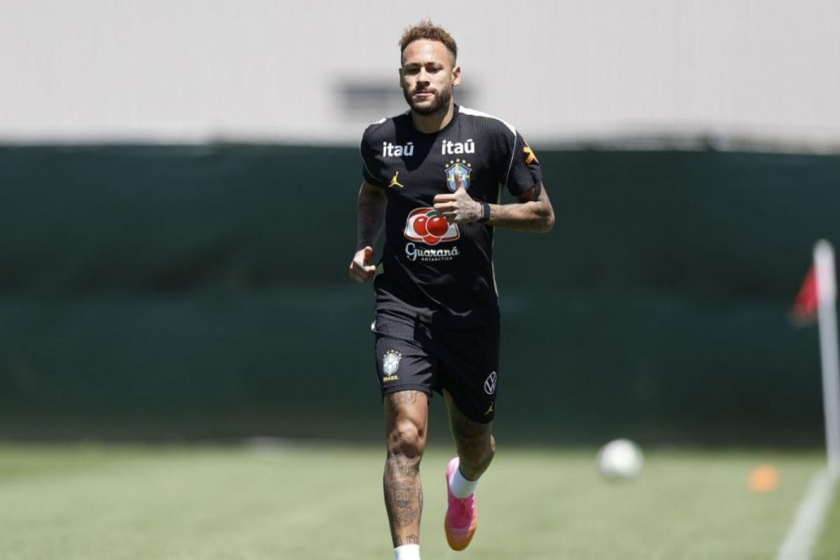 Ainda em recuperação, Neymar fica fora do duelo Brasil x Haiti