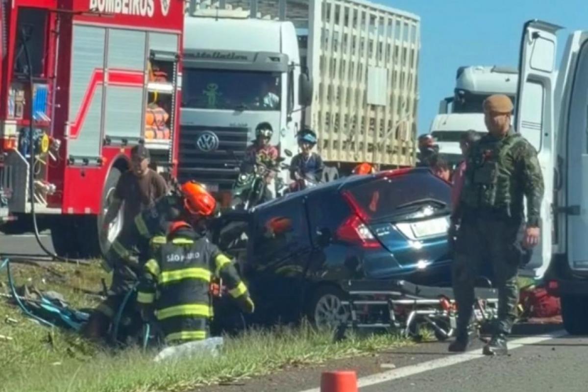 Colisão na rodovia Bauru-Jaú deixa mulher em estado grave, VÍDEO