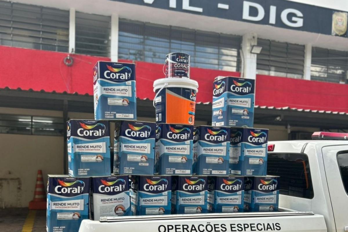 Funcionários são suspeitos de desviarem R$ 100 mil em tintas