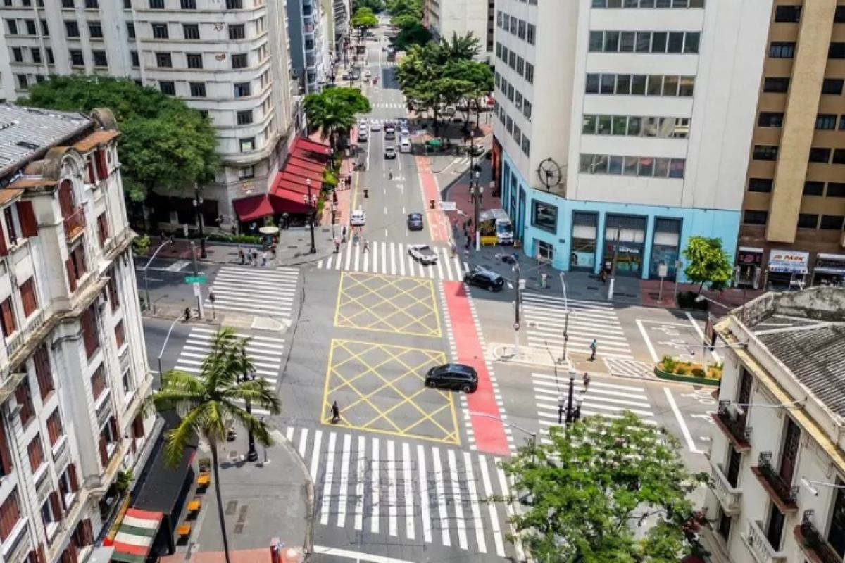 Justiça nega recurso e mantém suspensão da Times Square de SP