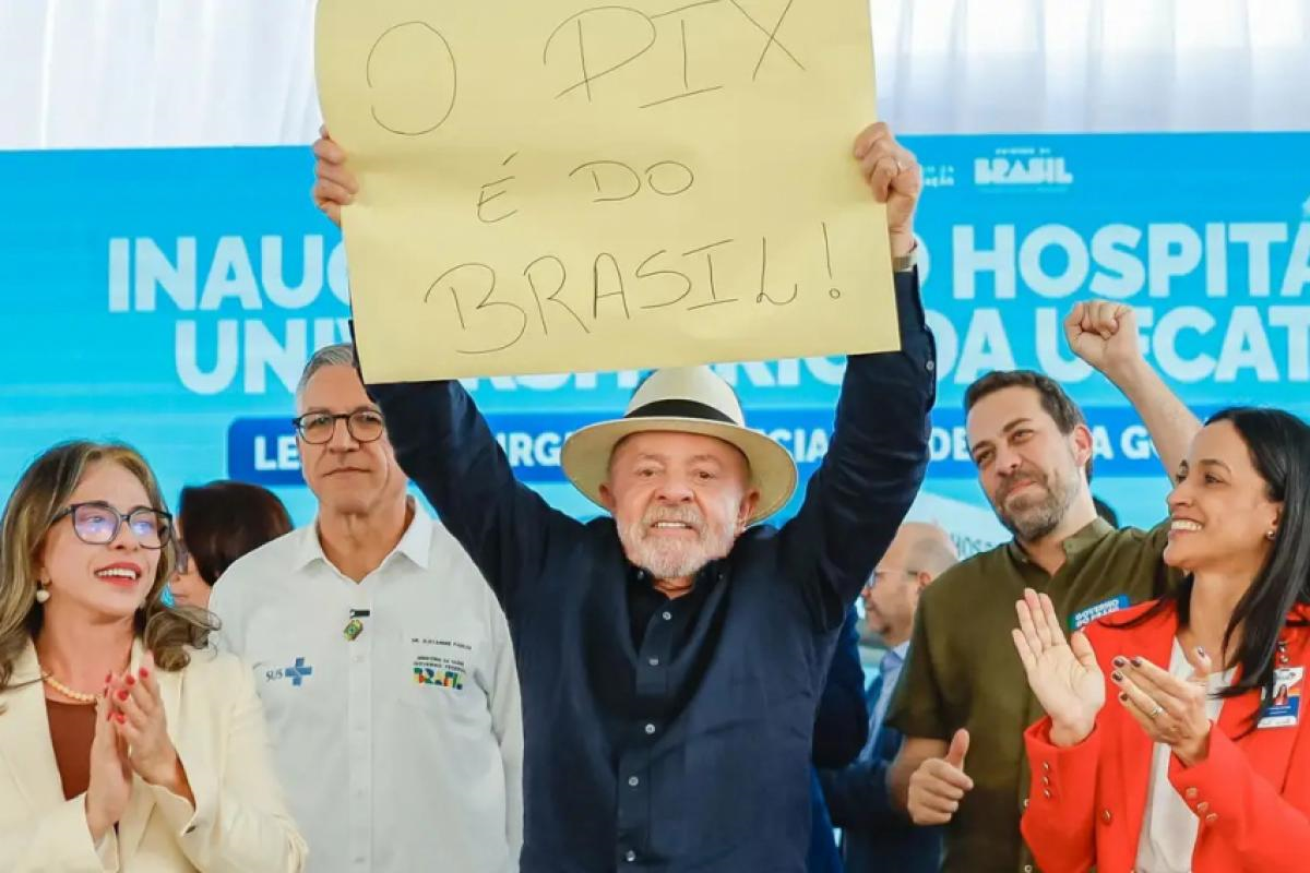 Lula defende Pix e diz que sistema brasileiro assusta EUA