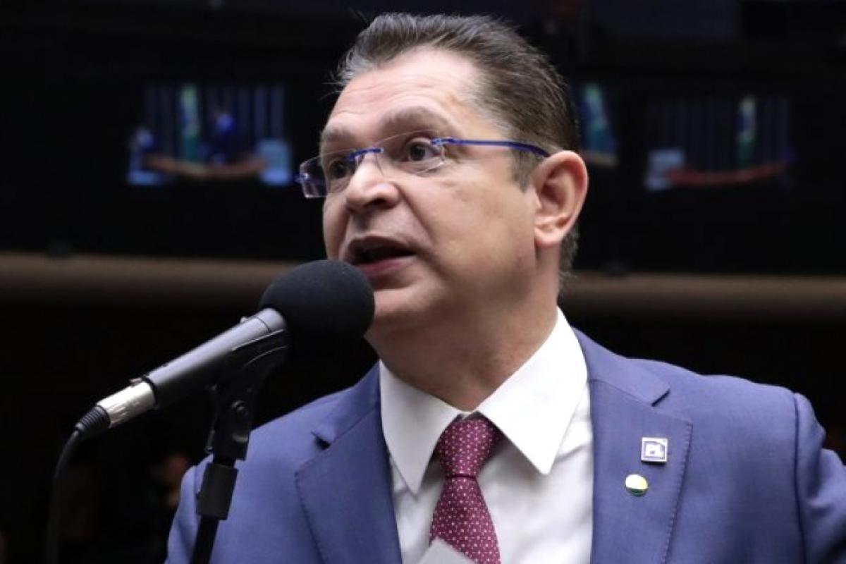 Mendonça determina exclusão de vídeo que associa CV e PCC ao PT