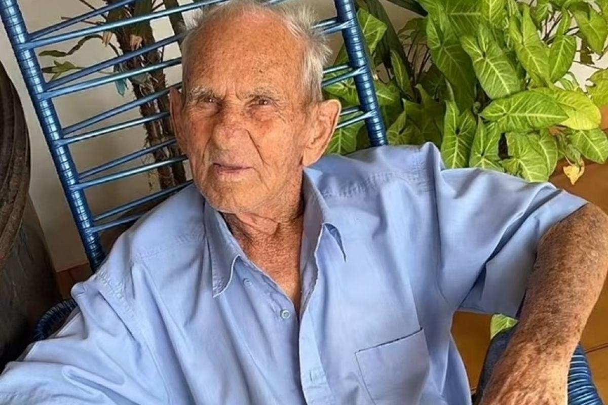 Morre aos 88 anos o influenciador 'Vovô Anésio'