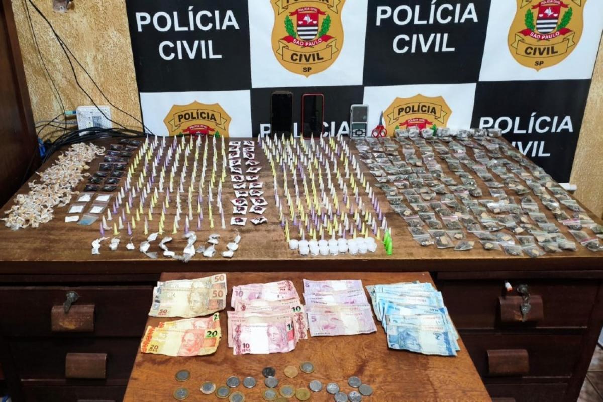 Operação apreende mais de 800 porções de crack, cocaína e maconha