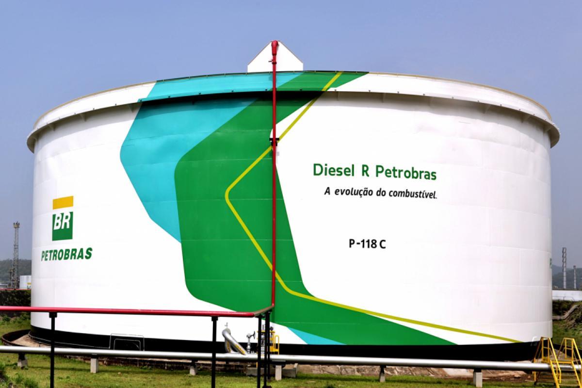 Petrobras anuncia redução de R$0,35 no preço do óleo diesel