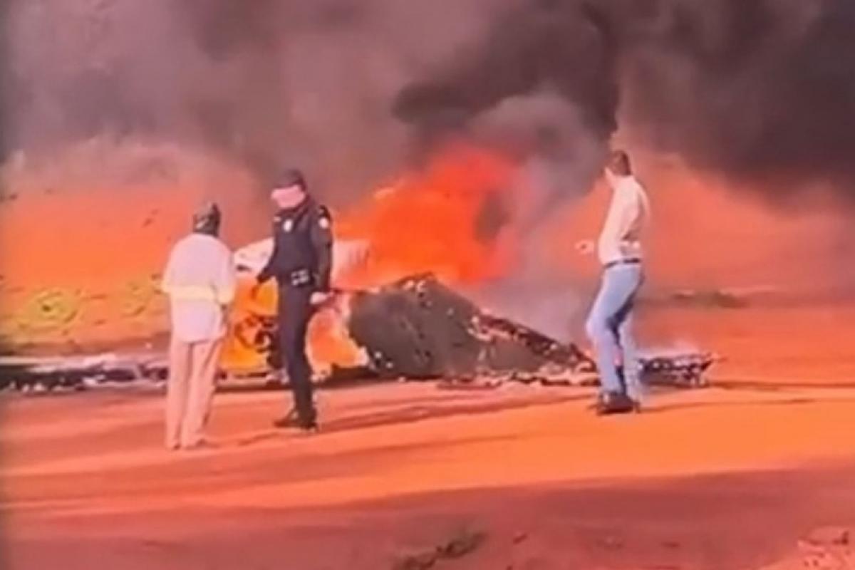 Avião de pequeno porte cai em Mogi Mirim (SP) e piloto morre