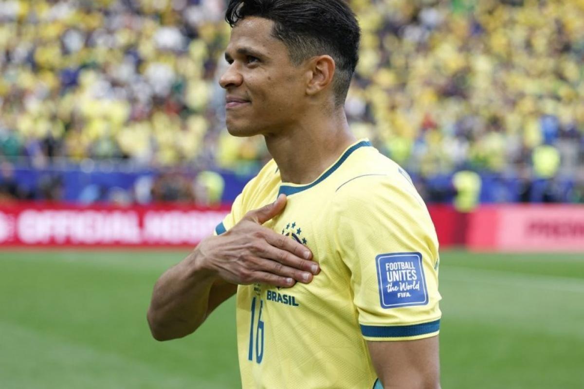 Douglas Santos traz vivência do ouro olímpico para buscar o hexa