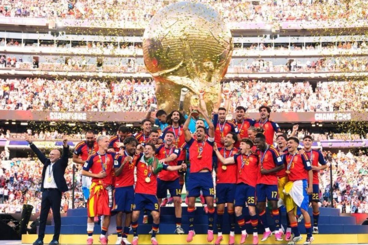 Fifa e Espanha 'apagam' Trump de fotos oficiais da celebração