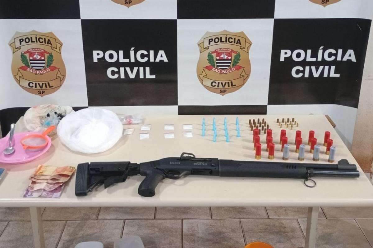 Homem é preso por guardar arma para grupo que trocou tiros com PM