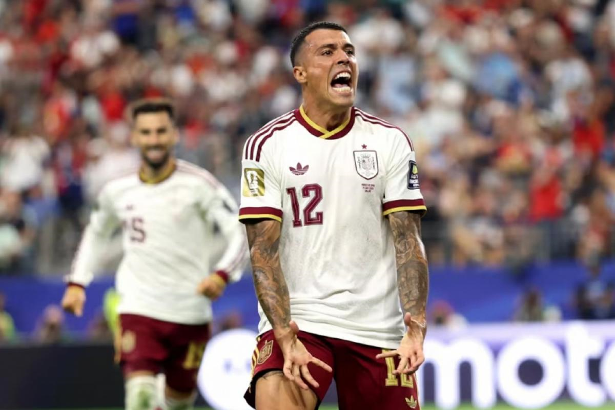 'Isso é do coletivo, nada meu', diz autor de 2º gol da Espanha