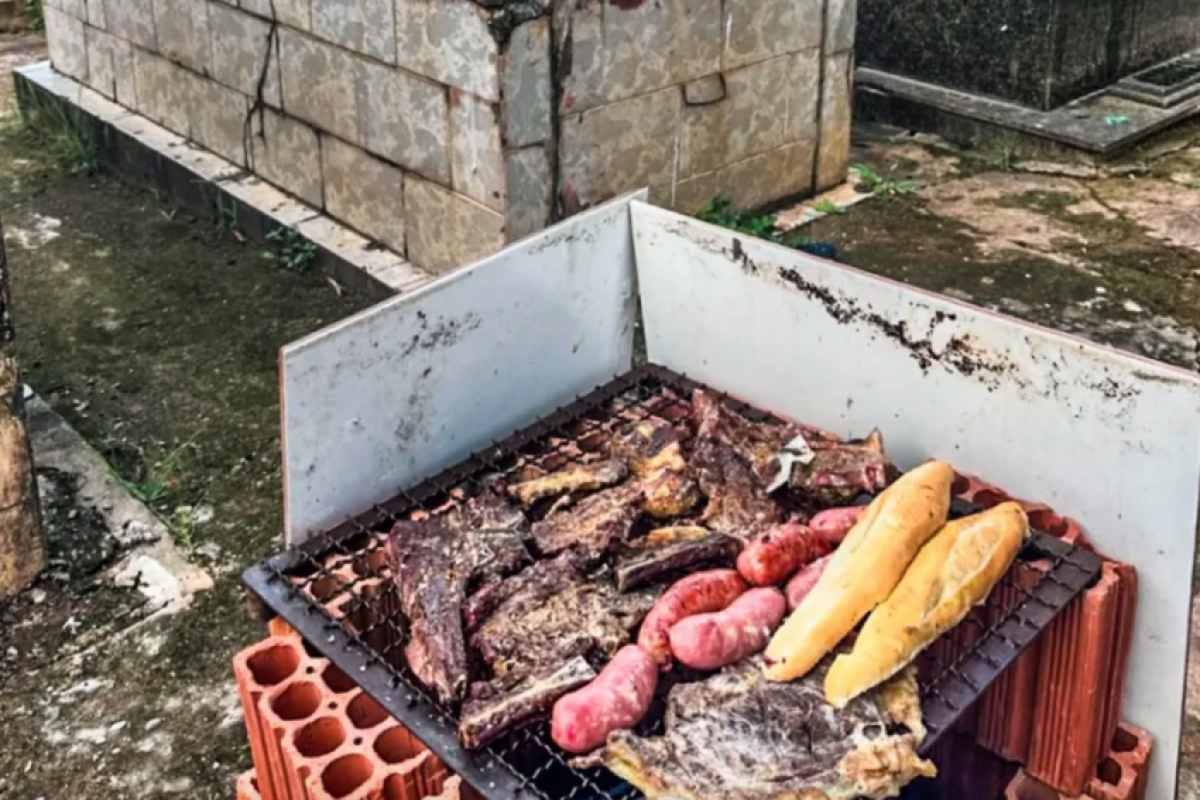 Prefeitura investiga churrasco de servidores dentro de cemitério