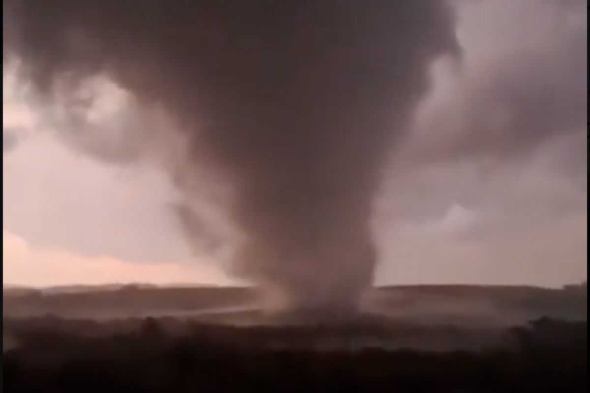 Tornado atinge 3 cidades do RS e deixa feridos e danos; VÍDEO
