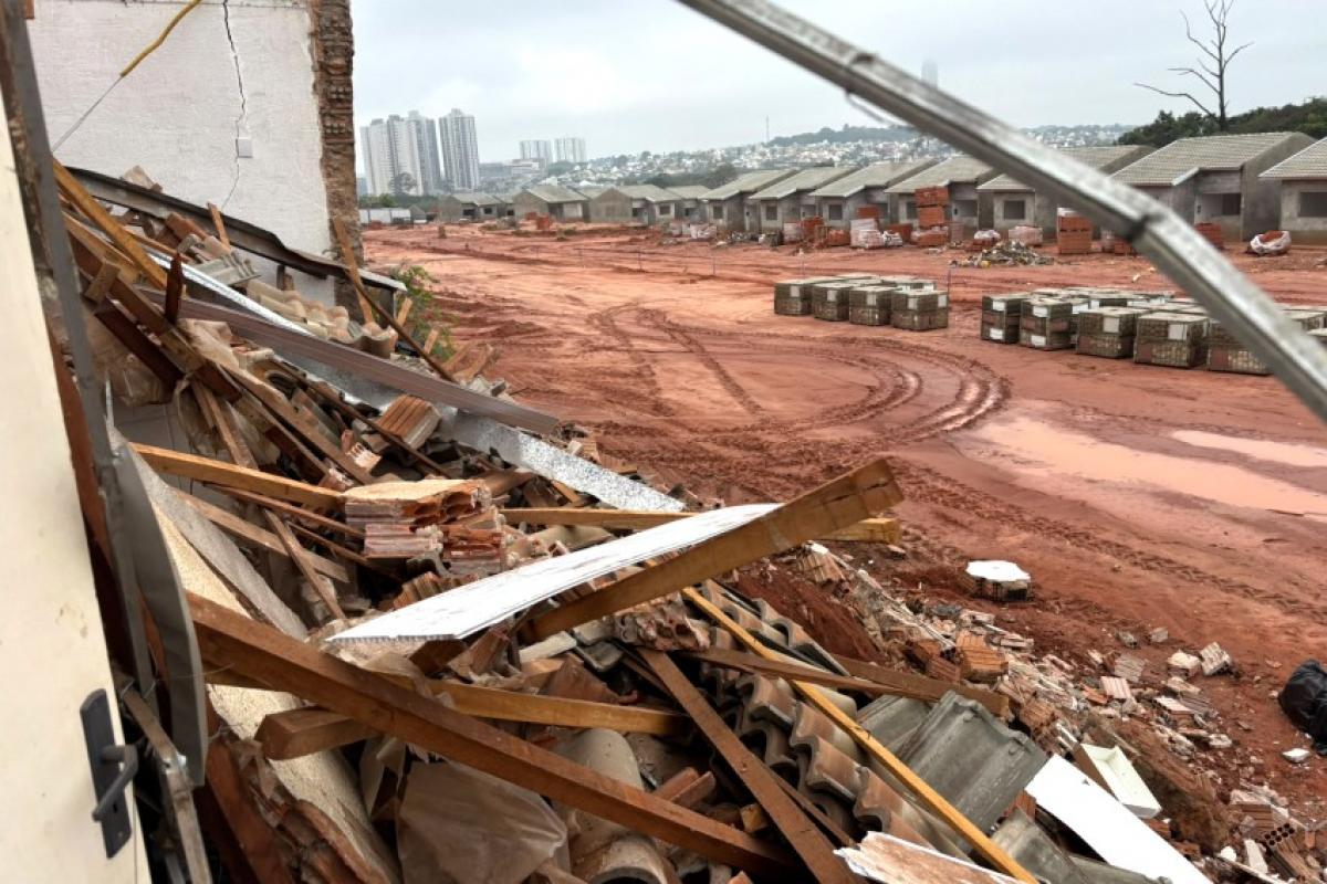 Veja vídeo e fotos impressionantes da casa que desabou em Bauru