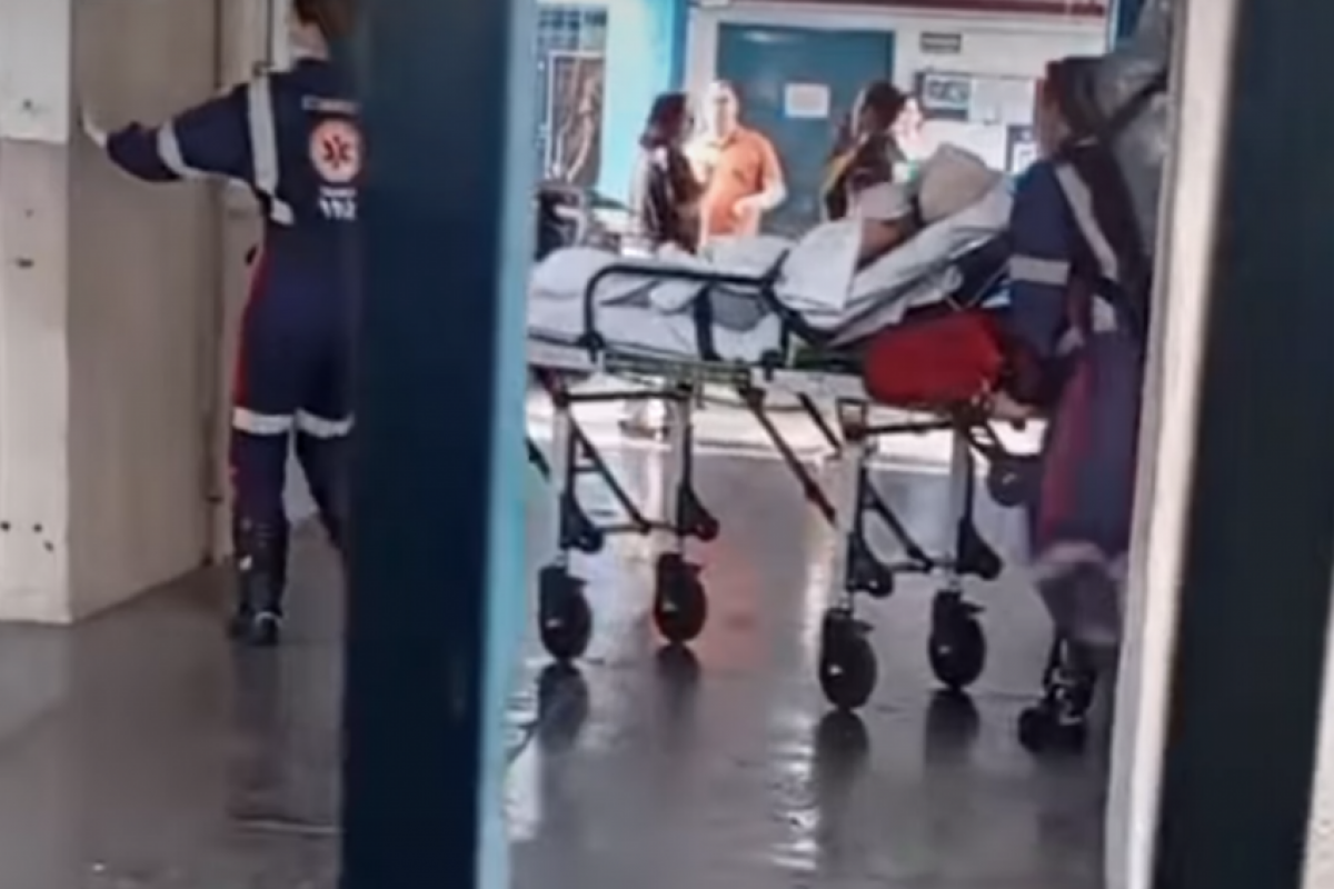 Aluna de 17 anos esfaqueia a colega, de 15, em escola estadual