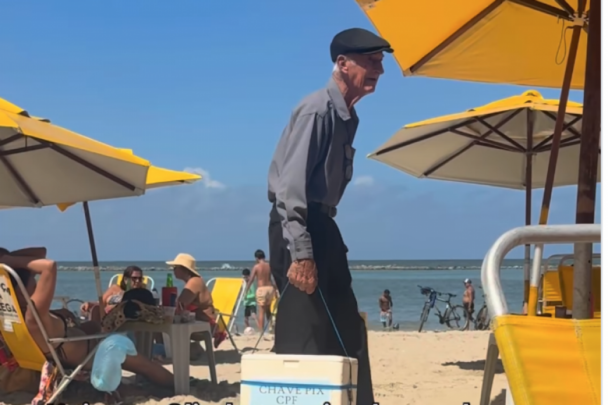 Aos 85 anos, seu Vital vende pudins para pagar exames; VEJA