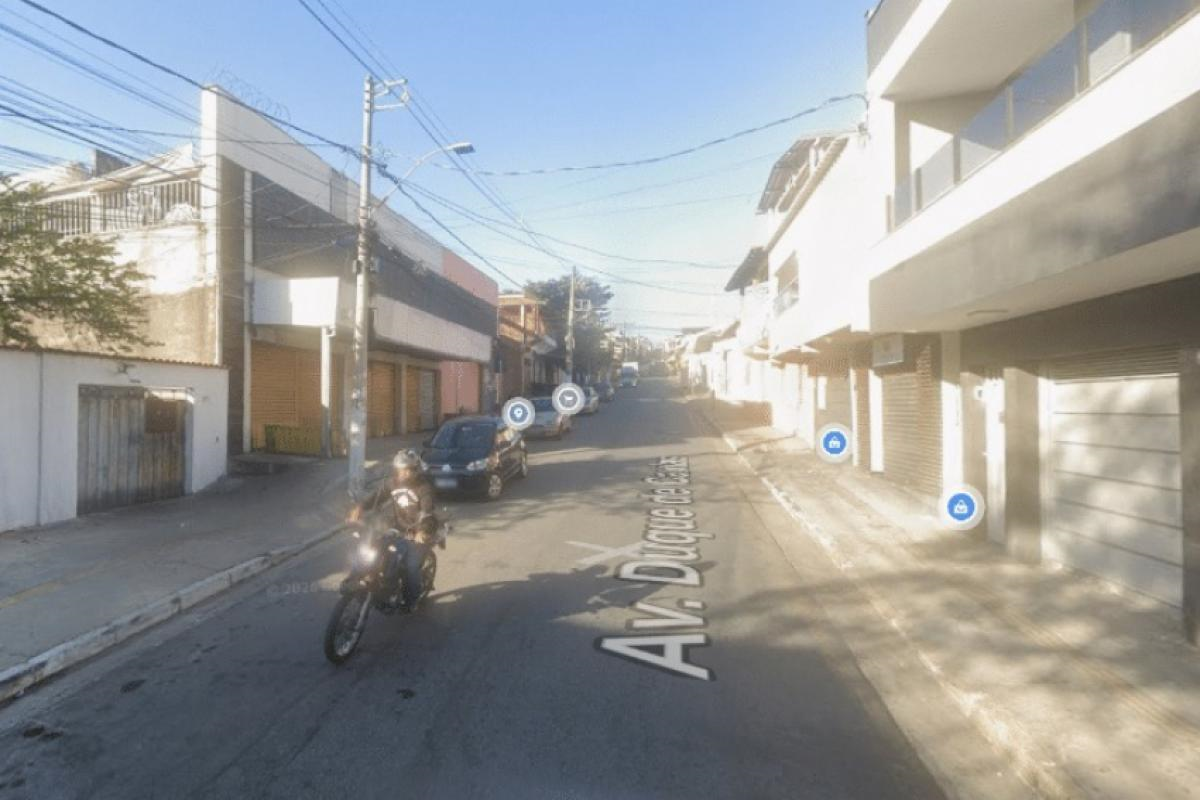 Bebê é resgatada de carro após mãe e padrasto irem a baile funk