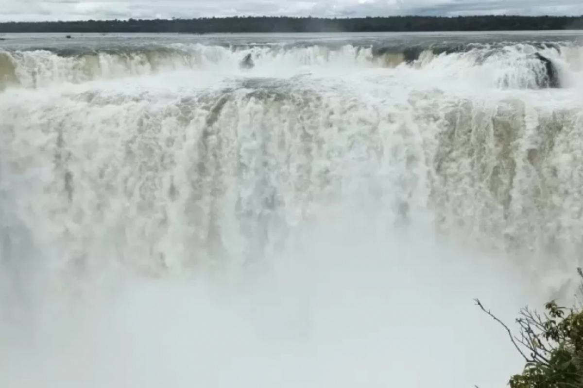 Cataratas vão fechar passarelas da Garganta do Diabo por 40 dias