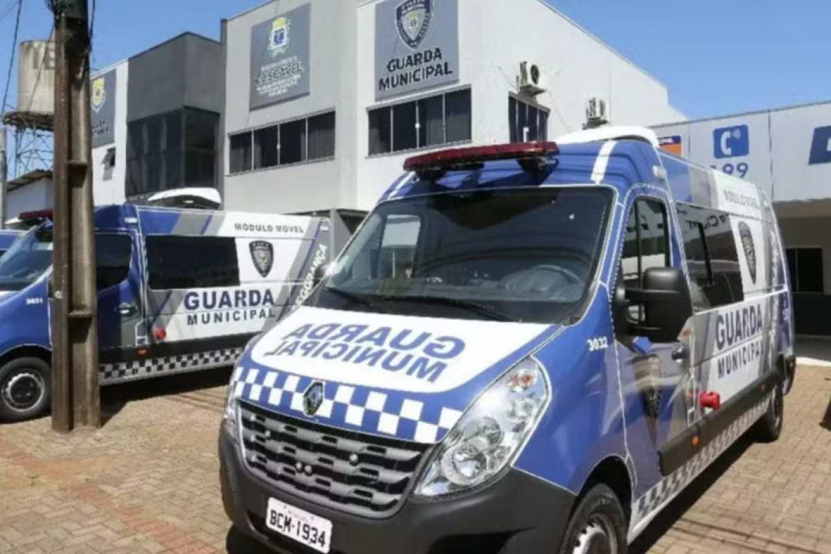 Criança de 6 anos é deixada em carro de app e vai parar em abrigo