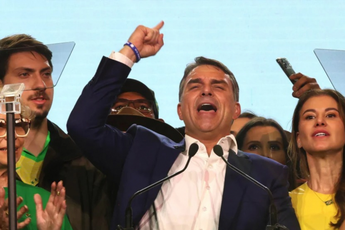 Flávio tem o maior patrimônio do clã Bolsonaro, e Renan, o menor