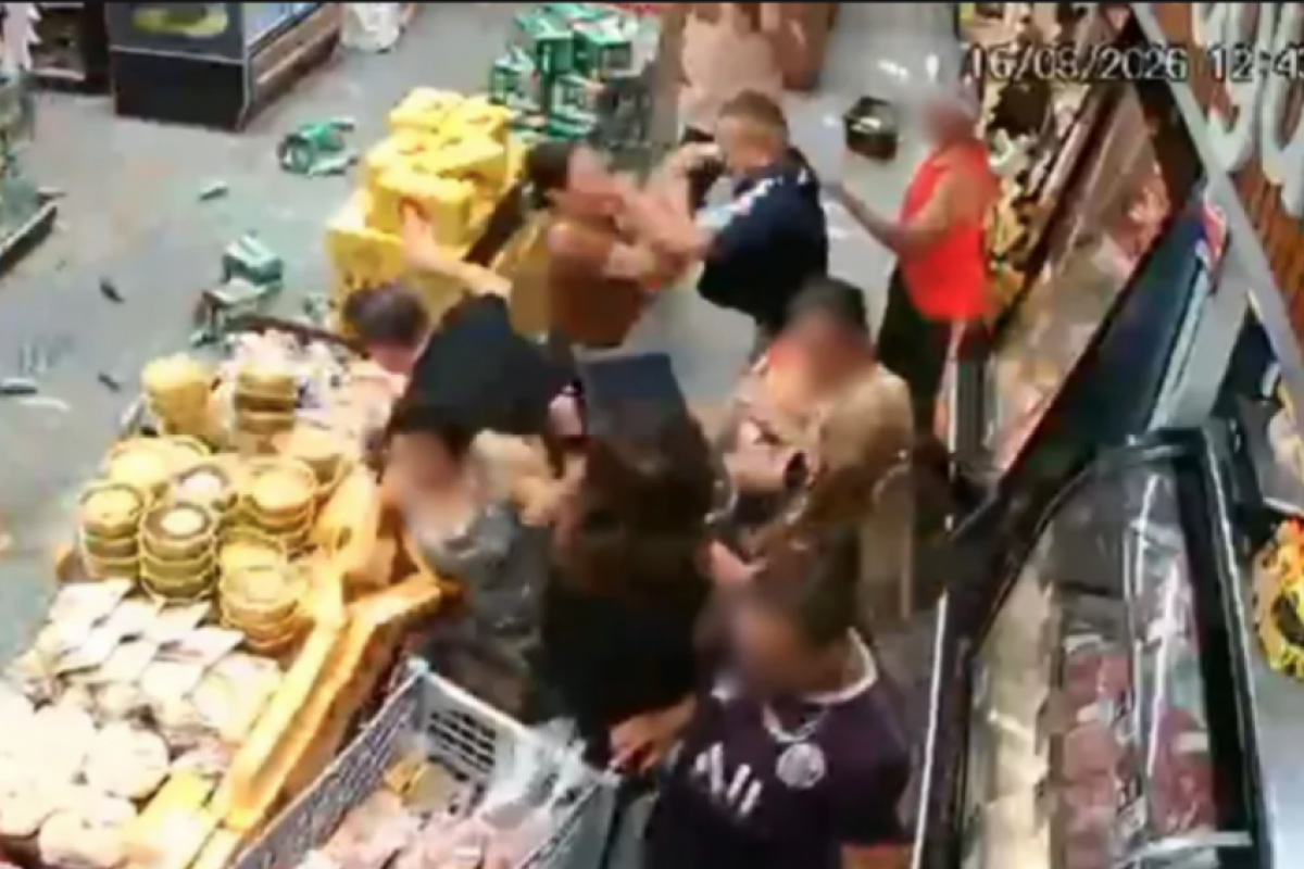 Ia trabalhar com a cara machucada, diz amiga de morta em mercado