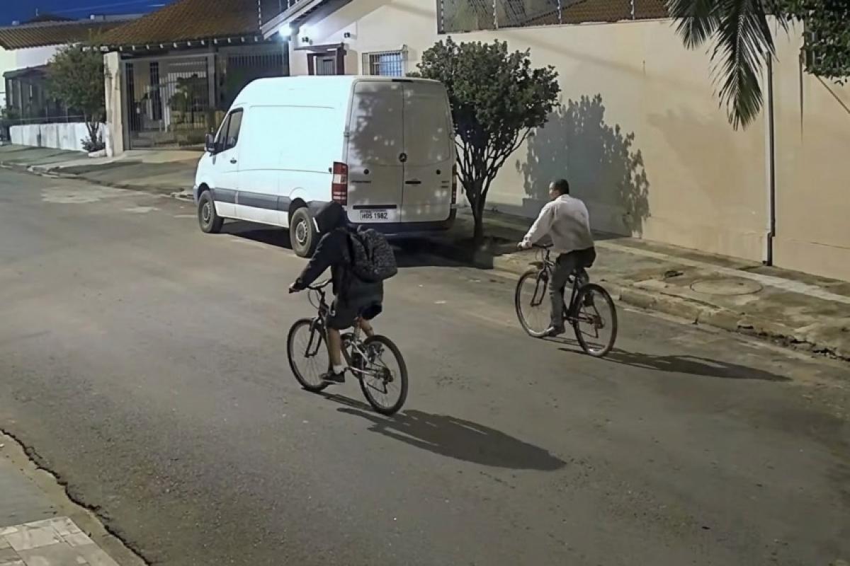 Ladrões checam perímetro antes de cometer furto em Bauru; VÍDEO