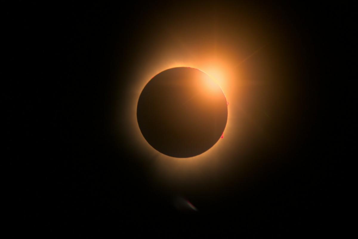 Milhares têm problema de visão após observarem eclipse a olho nu