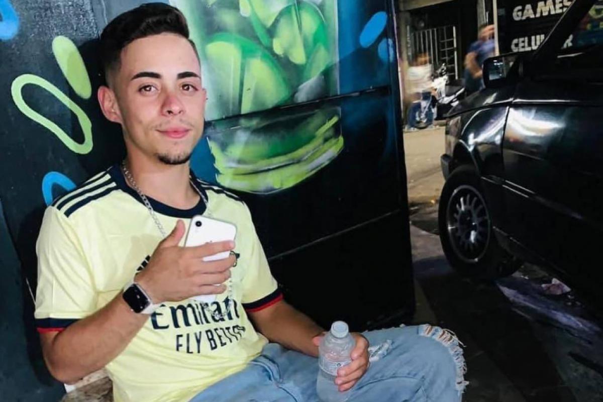 Pai de homem morto por PMs diz que absolvição é 'discriminação'