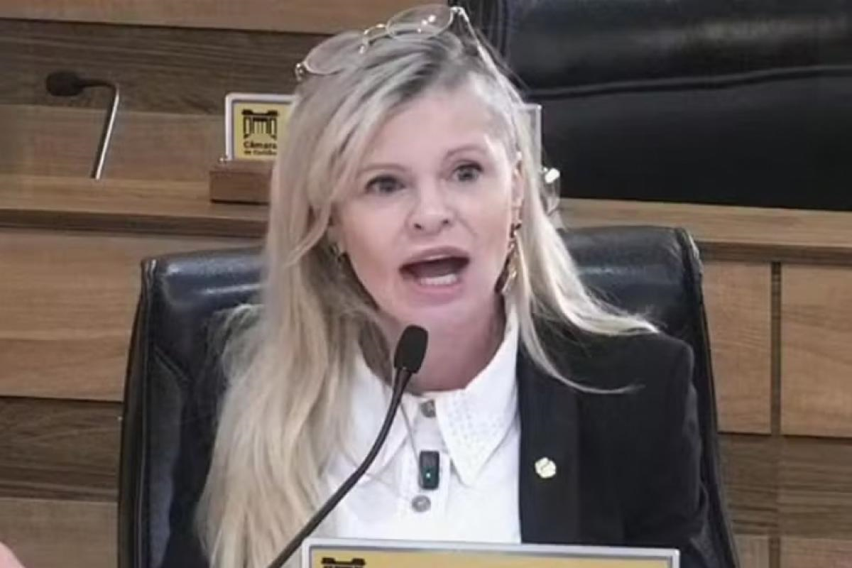 'Por que não volta para o Ceará?', diz vereadora a colega