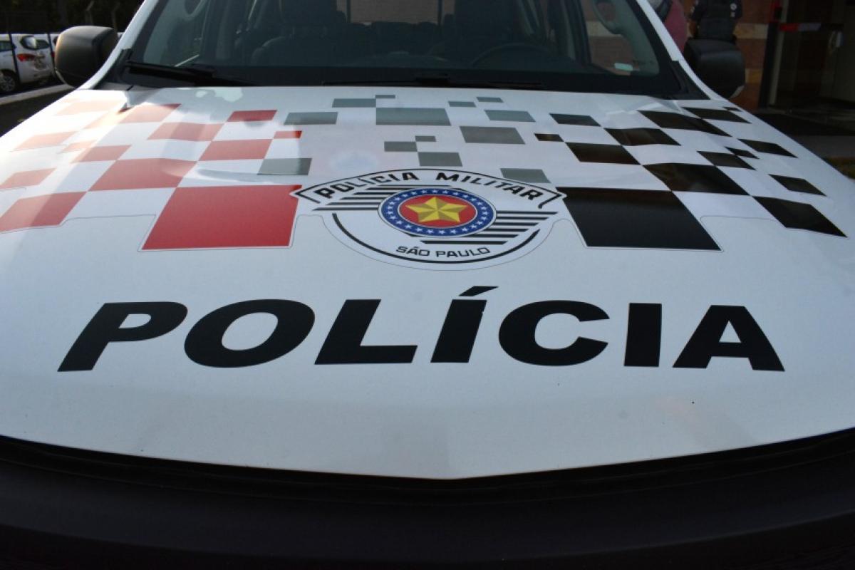 Dupla pede comida para roubar casa em Bauru