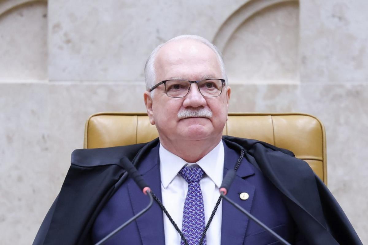 Empresários, ex-ministros e sindicalistas divulgam apoio a Fachin