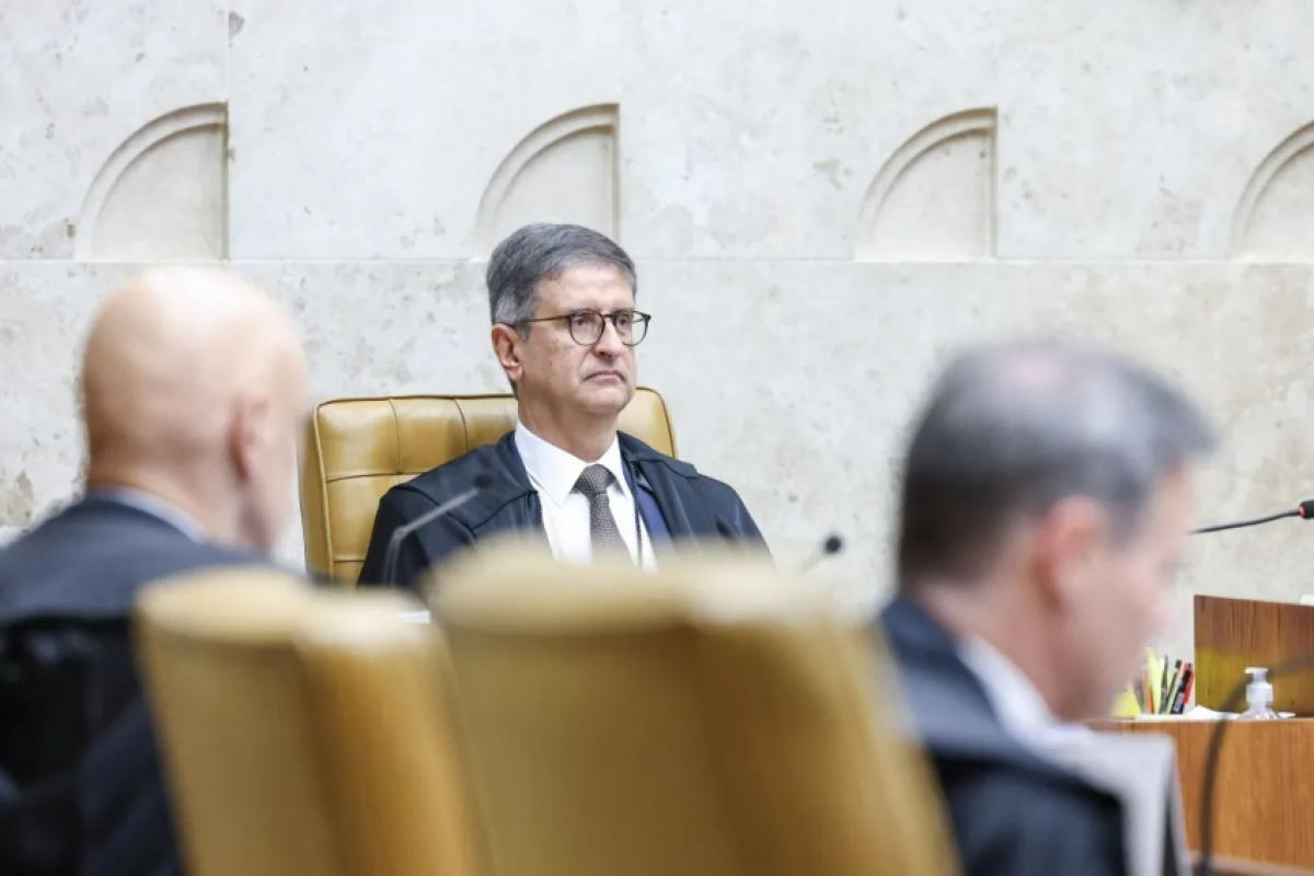 Fachin pressiona Gonet a não participar de sessão do caso Moraes