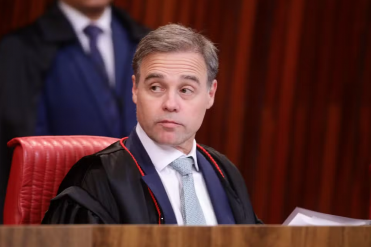 Mendonça vai relatar ação contra reajuste do Bolsa Família