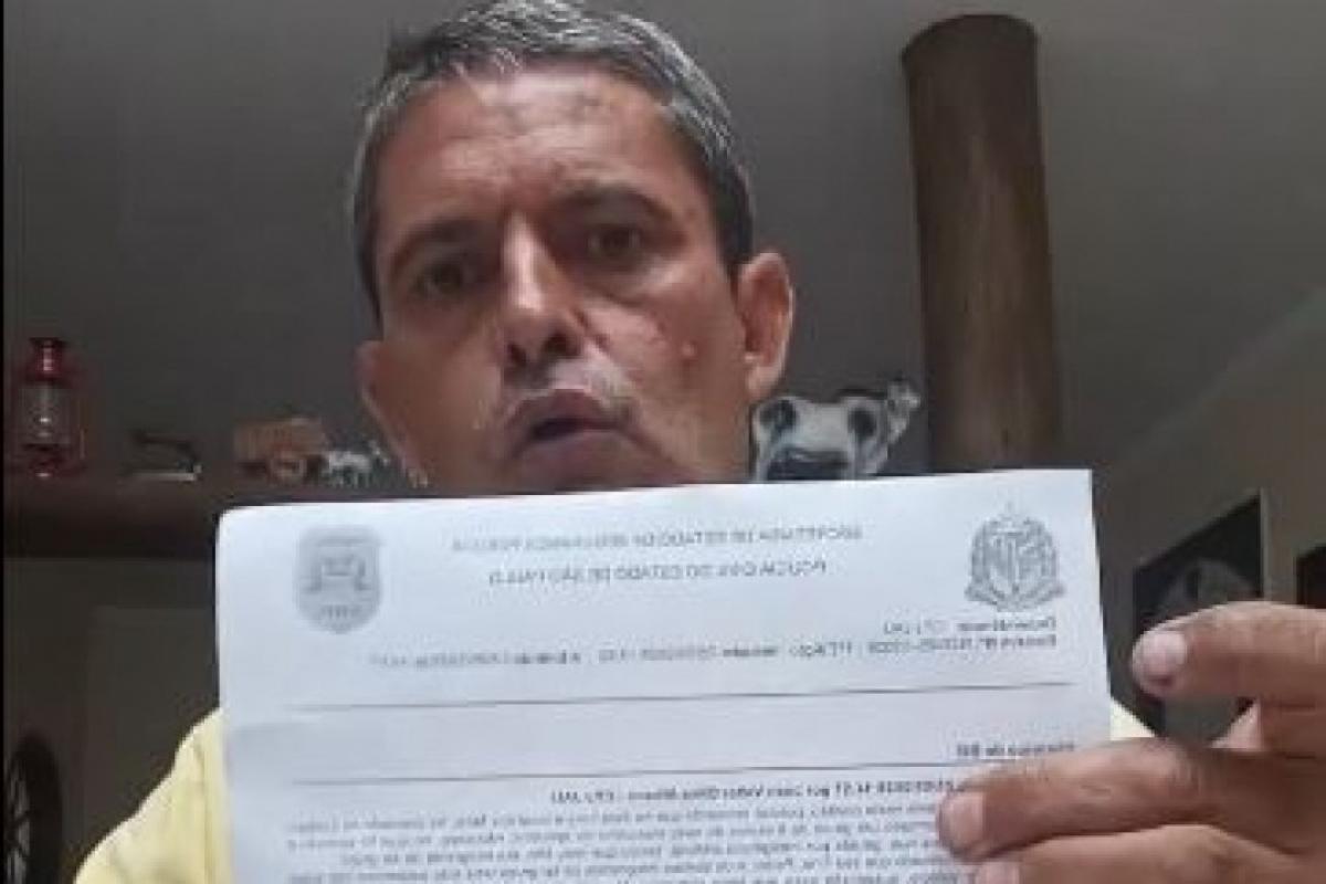 Pai faz BO contra filho após foto de nudez de colega feita por IA