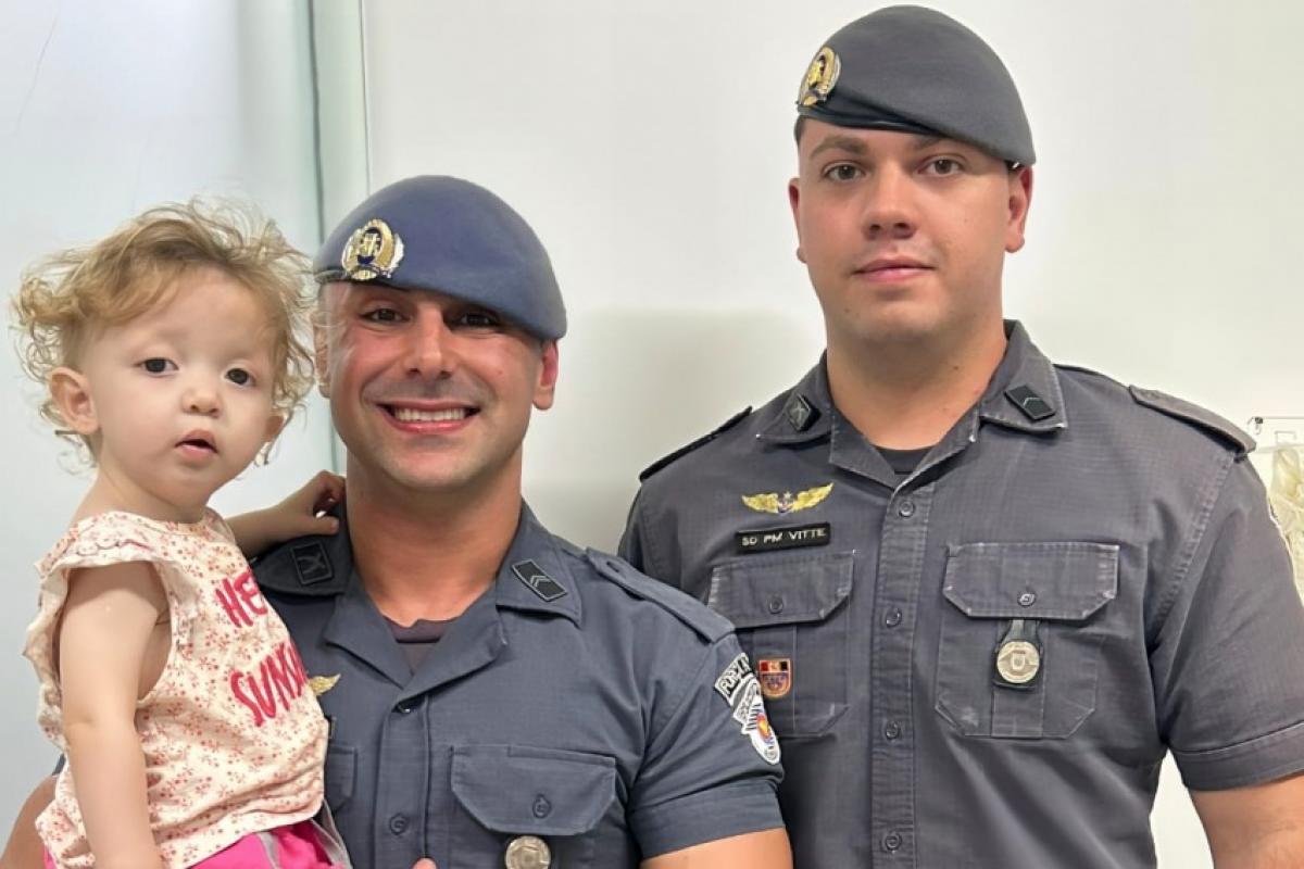 Policiais militares salvam criança de 1 ano engasgada em Arealva